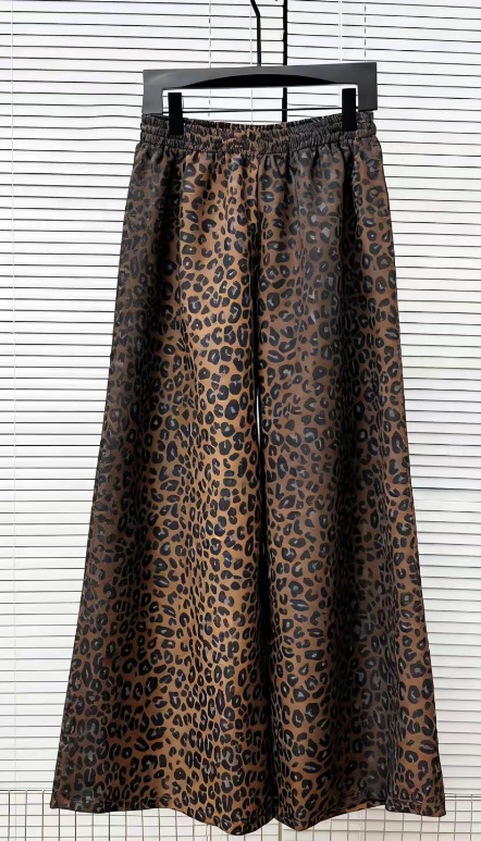 T588-660 Leopard print pants, loose and casual