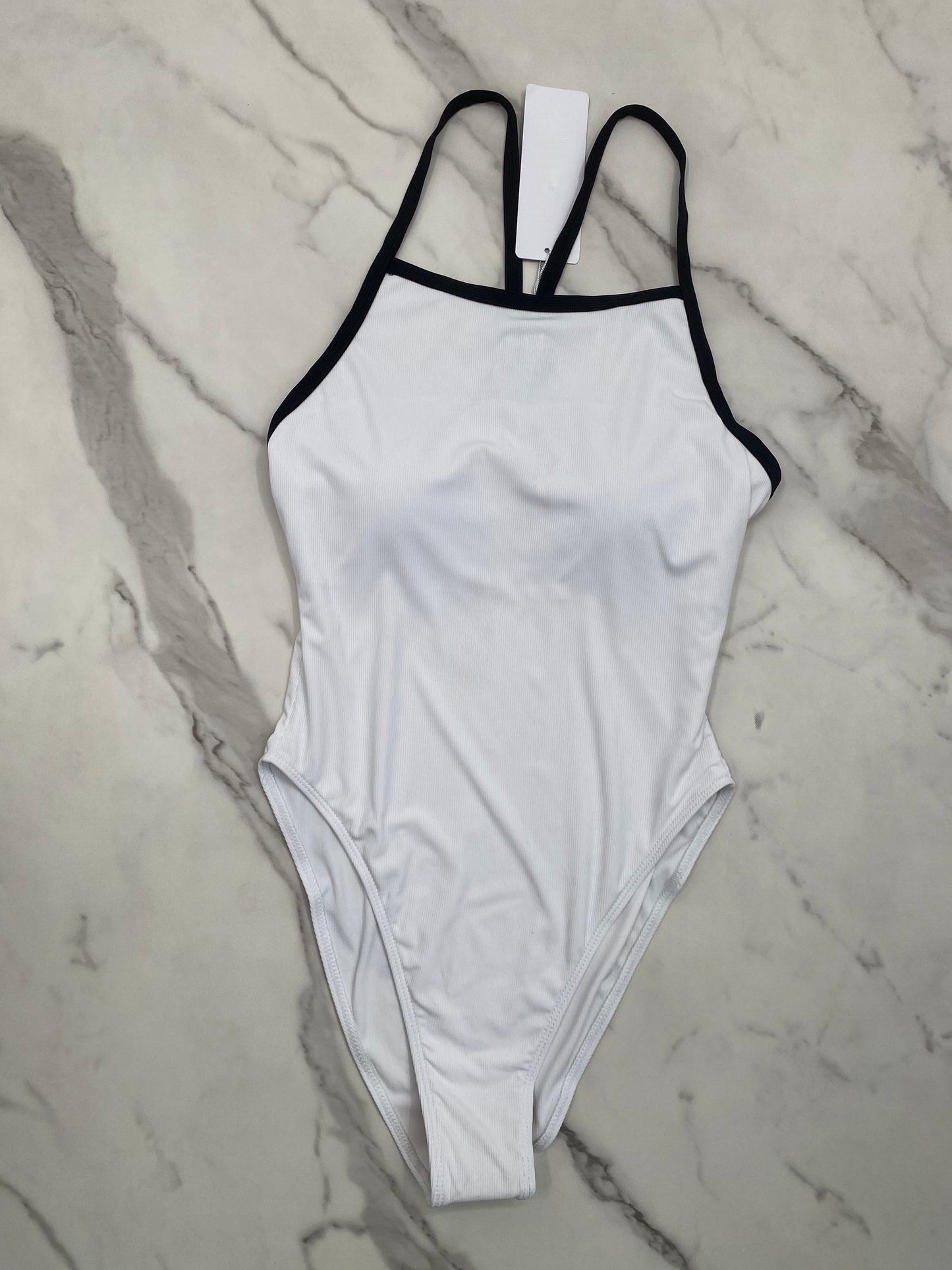 T588-1026     Ladies beach beach swimsuit