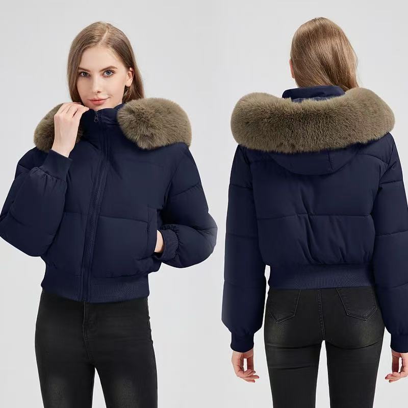 T588-739   Winter women's coat with large fur collar for warmth