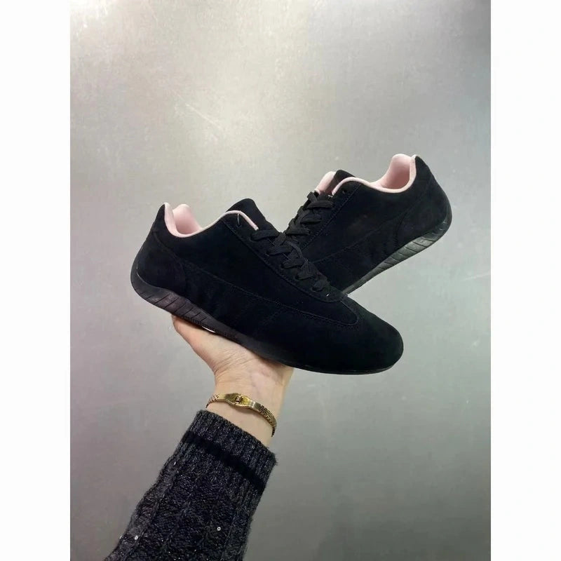 T588-1245  Sports and casual loose shoes