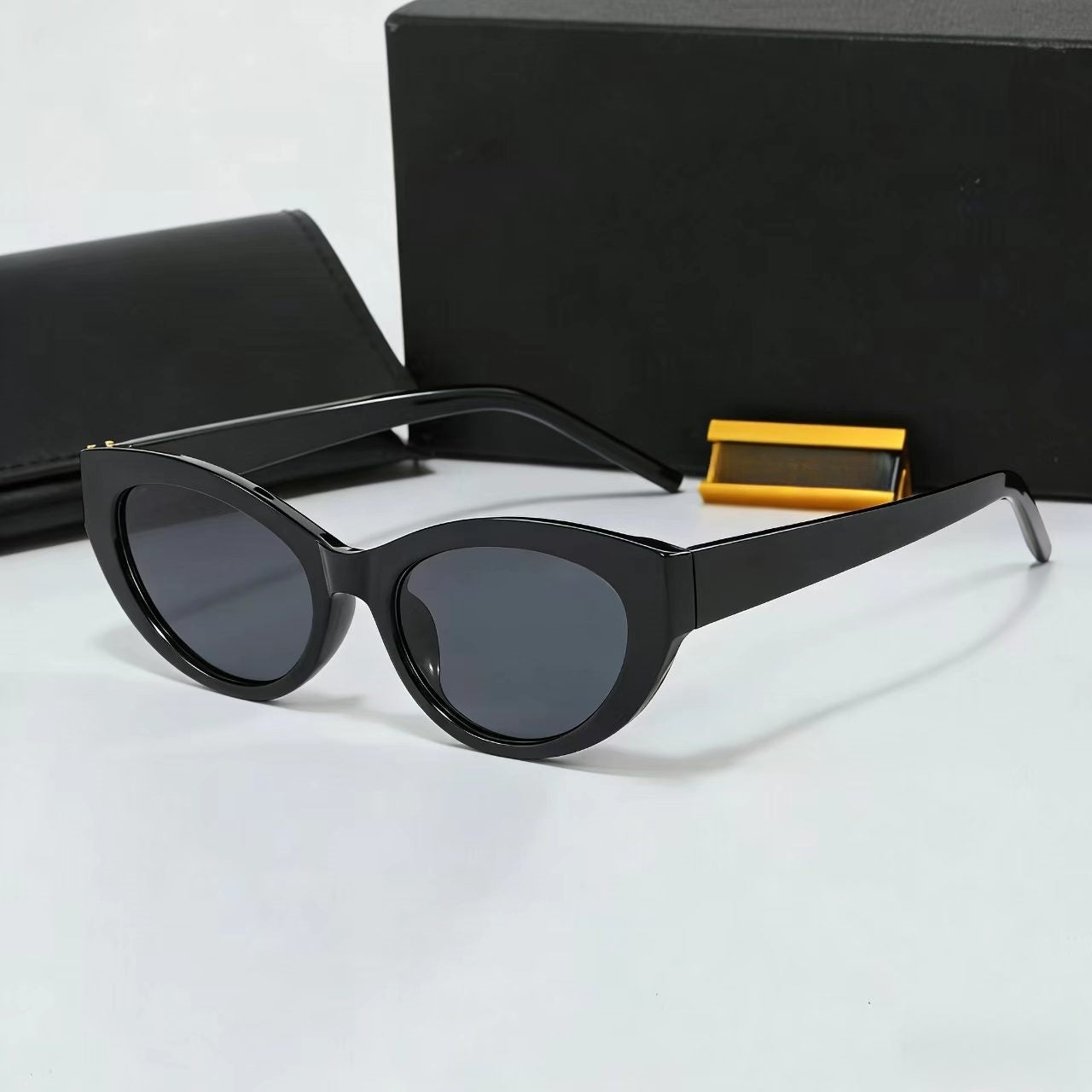 T588-1072  Cat's Eye Gradient Sunshade Sunglasses Fashionable and Versatile