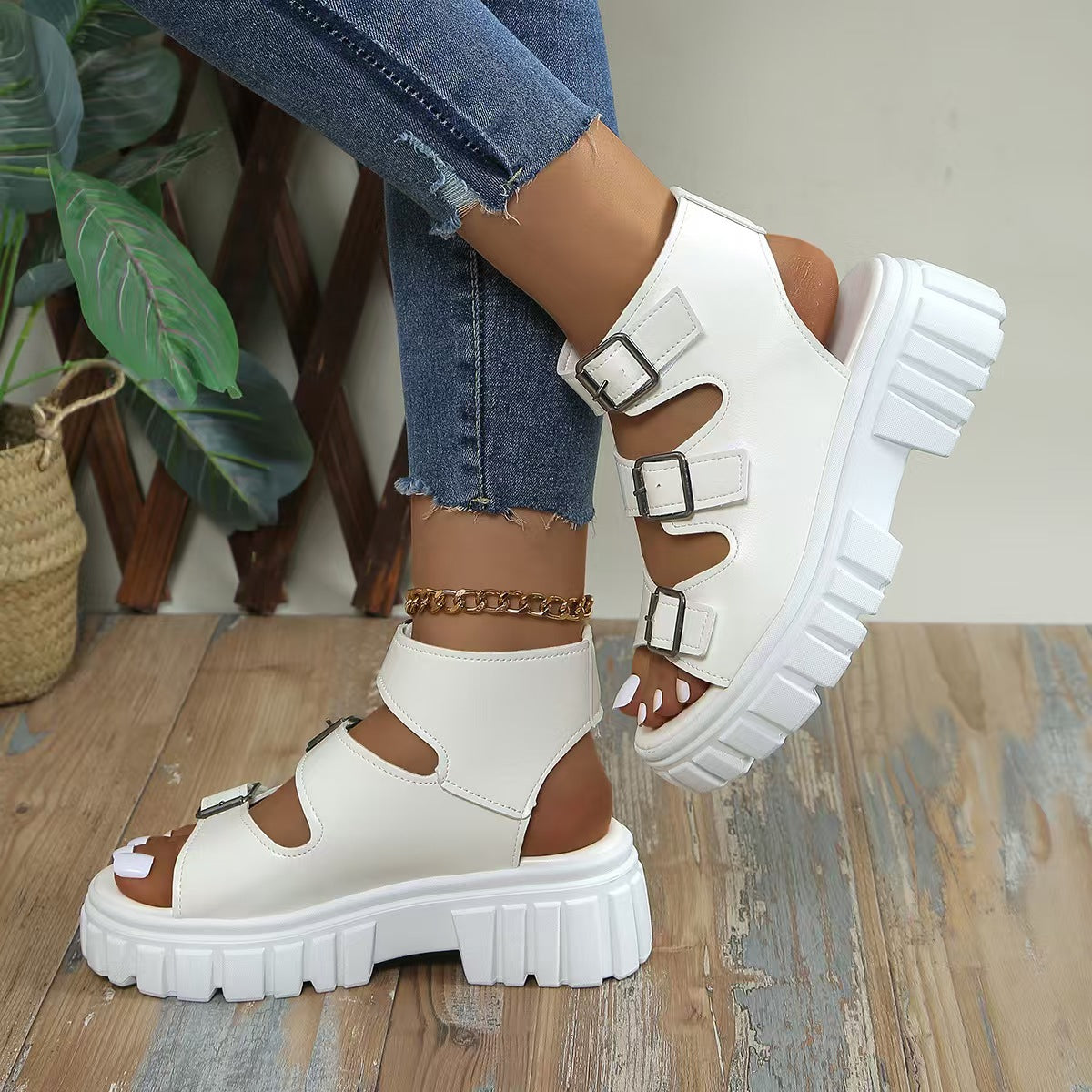 T588-1176  Casual versatile sandals