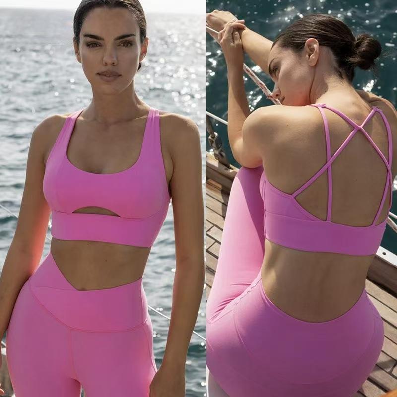 T588-117   Summer Tight Short Yoga Suit Sports Set